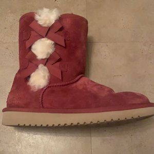 Adorable kookaburra uggs✨✨